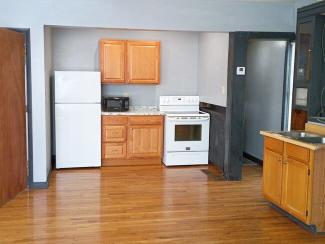 property at 1048 Villa St