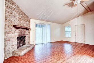 108 Hughson Ct in San Marcos, TX - Building Photo - Building Photo