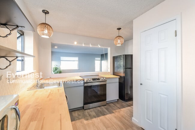 6844 Countryside Ln in Longmont, CO - Foto de edificio - Building Photo