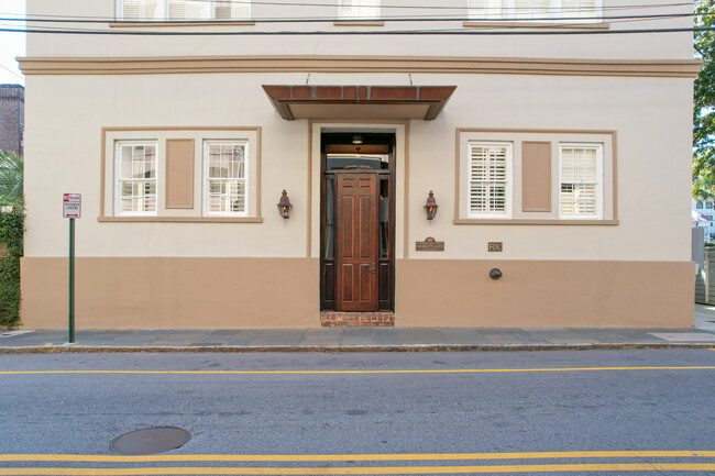 Markets Gate in Charleston, SC - Foto de edificio - Building Photo