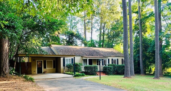 property at 415 Zeno St