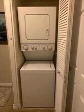 9909 Azuaga St, Unit C203 in San Diego, CA - Building Photo - Building Photo