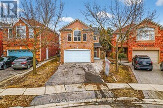 75 Forestgrove Cir in Brampton, ON - Building Photo - Building Photo