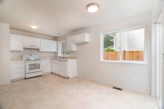 2209 164th Pl SE in Bothell, WA - Building Photo - Building Photo