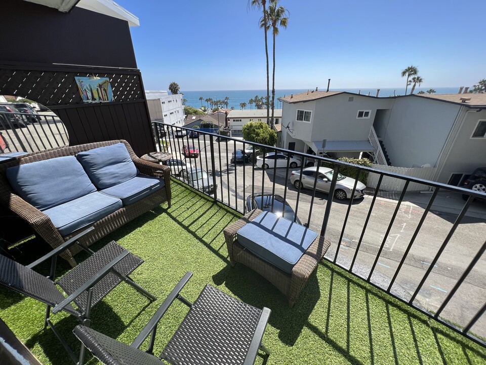 113 Capistrano Ln in San Clemente, CA - Building Photo