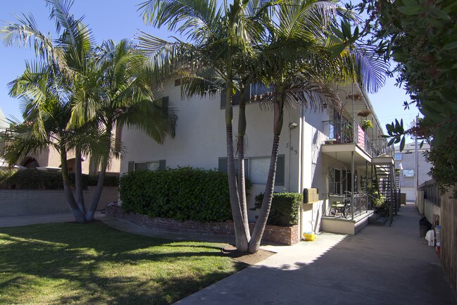 543 F Ave in Coronado, CA - Building Photo - Building Photo