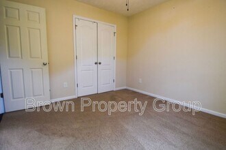 494 Hogart St in Raeford, NC - Building Photo - Building Photo