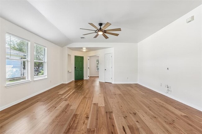 2060 Constellation Dr in Buda, TX - Building Photo - Building Photo