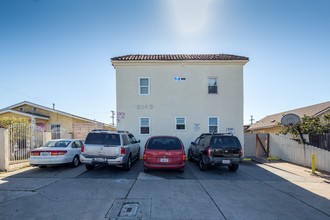 3145 Webster Ave in San Diego, CA - Building Photo - Building Photo