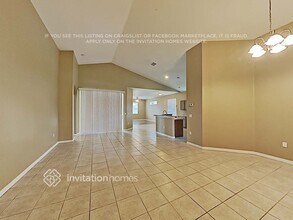 6506 Blue Grosbeak Cir in Lakewood Ranch, FL - Building Photo - Building Photo