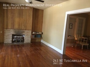 241 NE Tuscawilla Ave in Ocala, FL - Building Photo - Building Photo