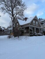 24 Lee St, Unit 1 in Worcester, MA - Building Photo