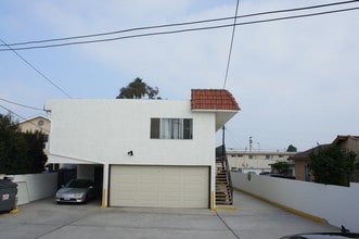 1664 W 218th St in Torrance, CA - Building Photo - Building Photo