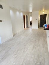 305 Calle Amistosa, Unit Q301 in Brownsville, TX - Building Photo - Building Photo