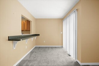 116 Weatherstone Dr in Worcester, MA - Building Photo - Building Photo