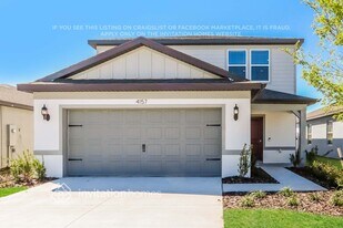 4157 Goldfoil Rd in Spring Hill, FL - Building Photo