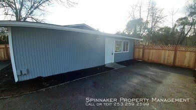17102 Spanaway Loop Rd S-Unit -2 in Spanaway, WA - Building Photo - Building Photo