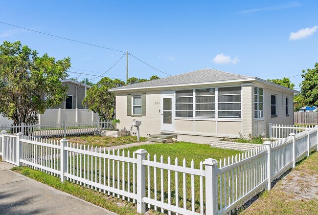 918 27th St N in St. Petersburg, FL - Building Photo - Building Photo