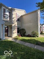 912 Saraina Rd in Shelbyville, IN - Building Photo