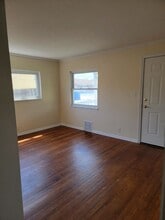 2320 White Oak Ave in Fort Wayne, IN - Building Photo - Building Photo