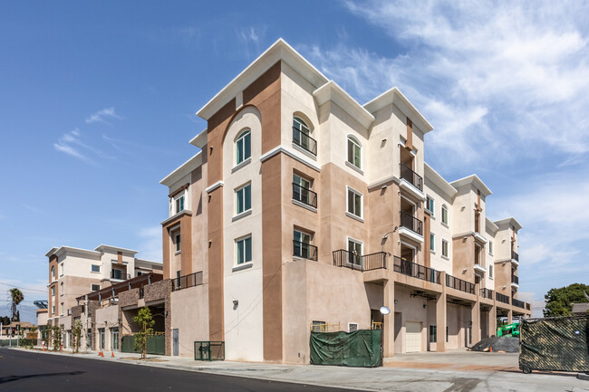 Garvey Garden Plaza in Rosemead, CA - Building Photo - Building Photo