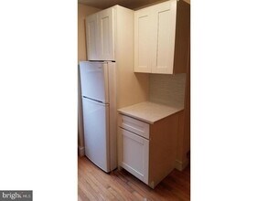 2441 Fairmount Ave in Philadelphia, PA - Building Photo - Building Photo