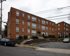 Villages of East River in Washington, DC - Foto de edificio - Building Photo