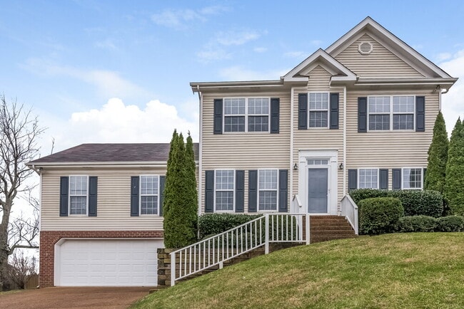 property at 2805 Aston Woods Ct