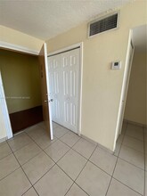 606 W 81st St in Hialeah, FL - Building Photo - Building Photo