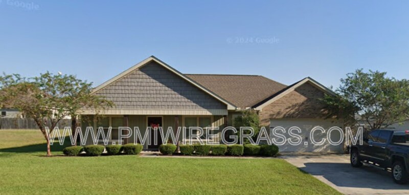 229 Lace Dr in Dothan, AL - Foto de edificio
