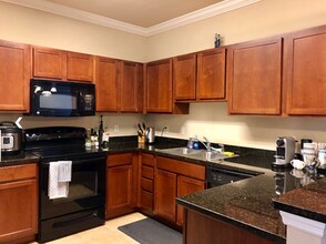 2555 SW 76th St in Gainesville, FL - Building Photo - Building Photo