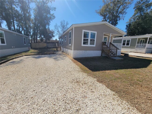 10386 SE 52nd Ct in Belleview, FL - Building Photo - Building Photo