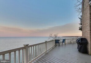 418 Point Mary Cir in Tracys Landing, MD - Building Photo