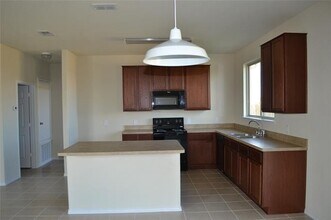 921 Swan Ridge Dr in Sherman, TX - Building Photo - Building Photo
