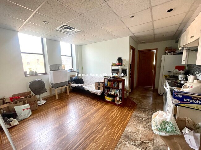 72 Kneeland St, Unit 502