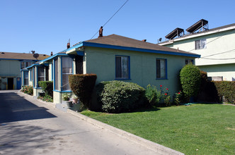 540 E 67th St in Inglewood, CA - Building Photo - Building Photo