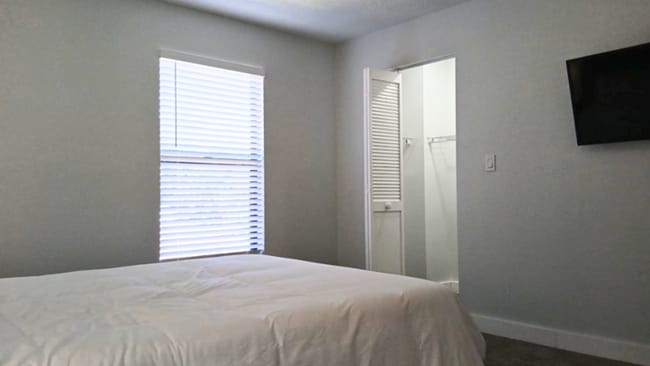 5303 Glen Harwell Rd in Plant City, FL - Foto de edificio - Building Photo