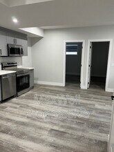 12901-1123A 123a St NW in Edmonton, AB - Building Photo - Building Photo