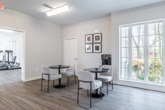 Annapolis Roads Apartments in Annapolis, MD - Foto de edificio - Interior Photo