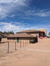 4211 N 69th Ln in Phoenix, AZ - Building Photo - Building Photo