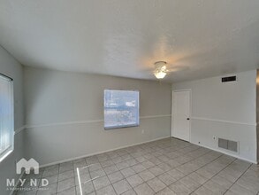 3719 136th Ave N in Largo, FL - Building Photo - Building Photo