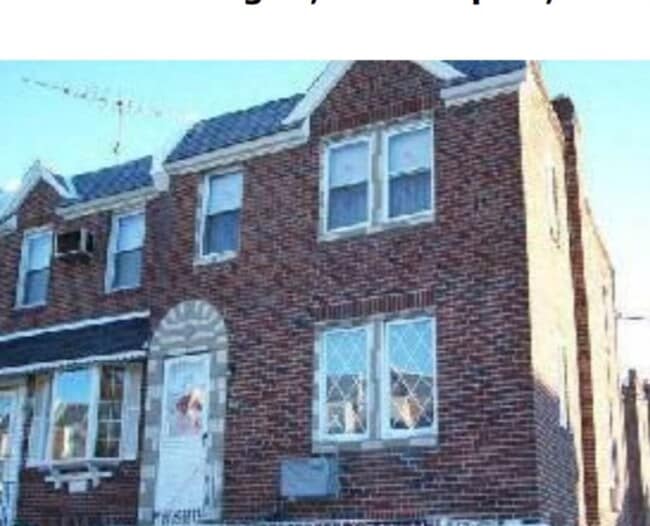 property at 4561 Loring St