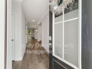 208 Shortmarsh St in Summerville, SC - Building Photo - Building Photo