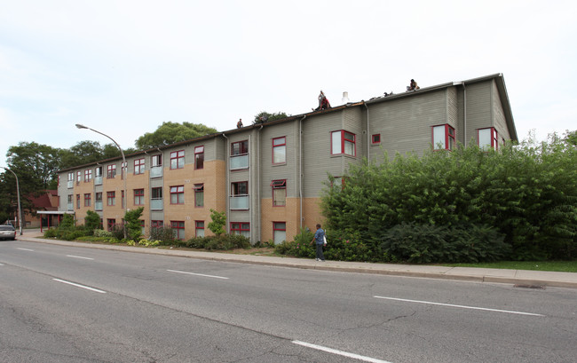 Trellis Gardens in Toronto, ON - Building Photo - Primary Photo