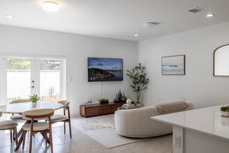 Pearl at Pompano Beach in Pompano Beach, FL - Foto de edificio - Interior Photo