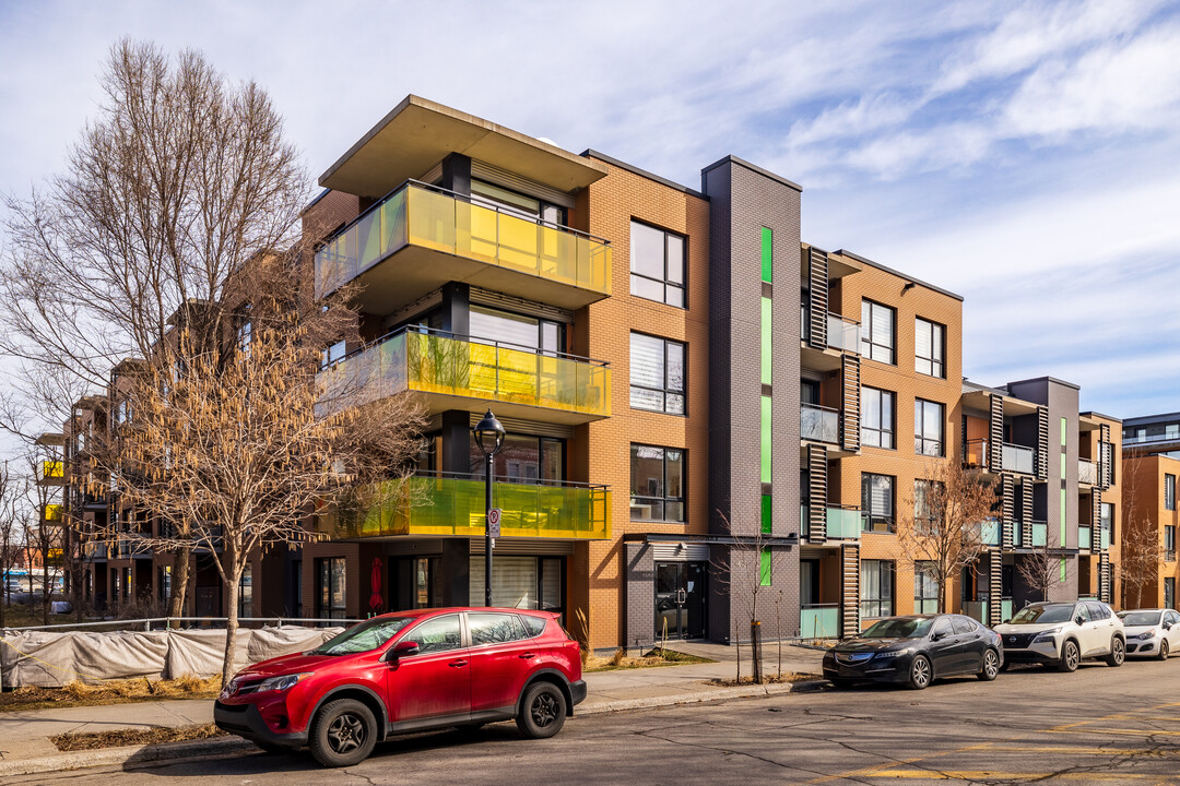 Platopolis B in Montréal, QC - Building Photo