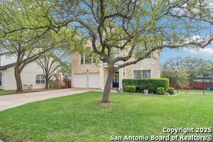 606 Mesa Loop in San Antonio, TX - Building Photo - Building Photo