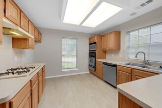 3306 Cobblestone Creek Way in Houston, TX - Building Photo - Building Photo