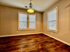 213 Palmer St in Kerrville, TX - Building Photo - Building Photo