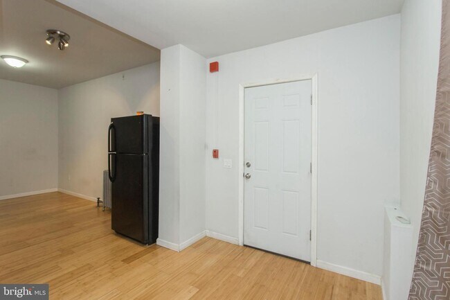 3313 N Park Ave-Unit -1 in Philadelphia, PA - Building Photo - Building Photo